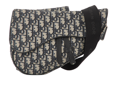 Saddle, front view